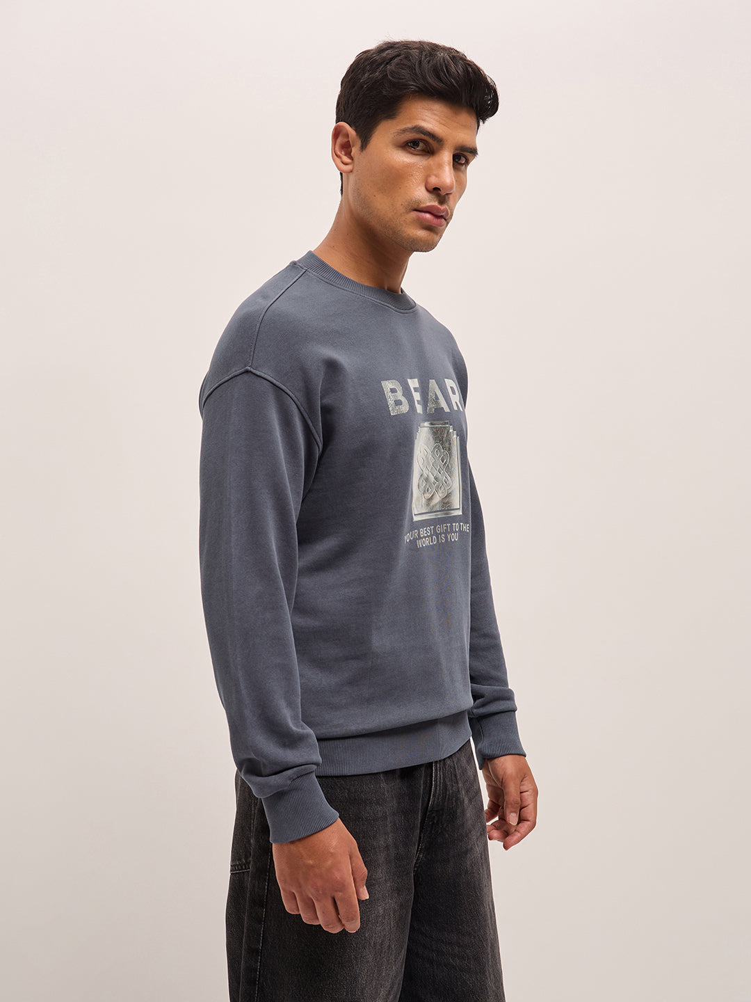 Men Grey Graphic Printed Relax Fit Crew Neck Sweatshirt