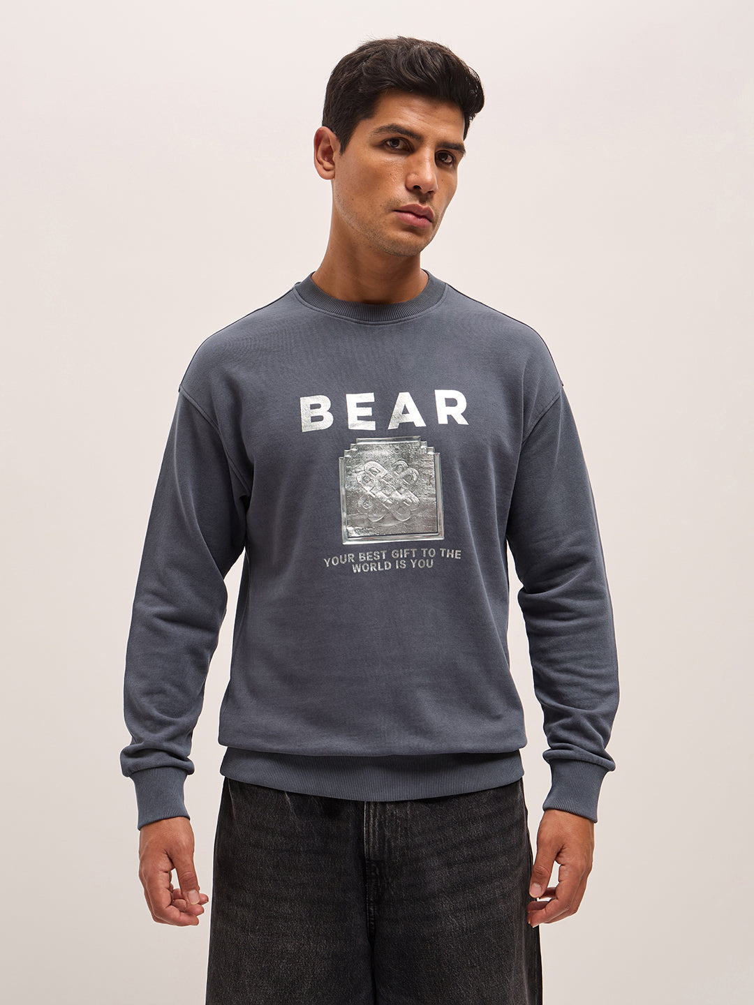 Men Grey Graphic Printed Relax Fit Crew Neck Sweatshirt