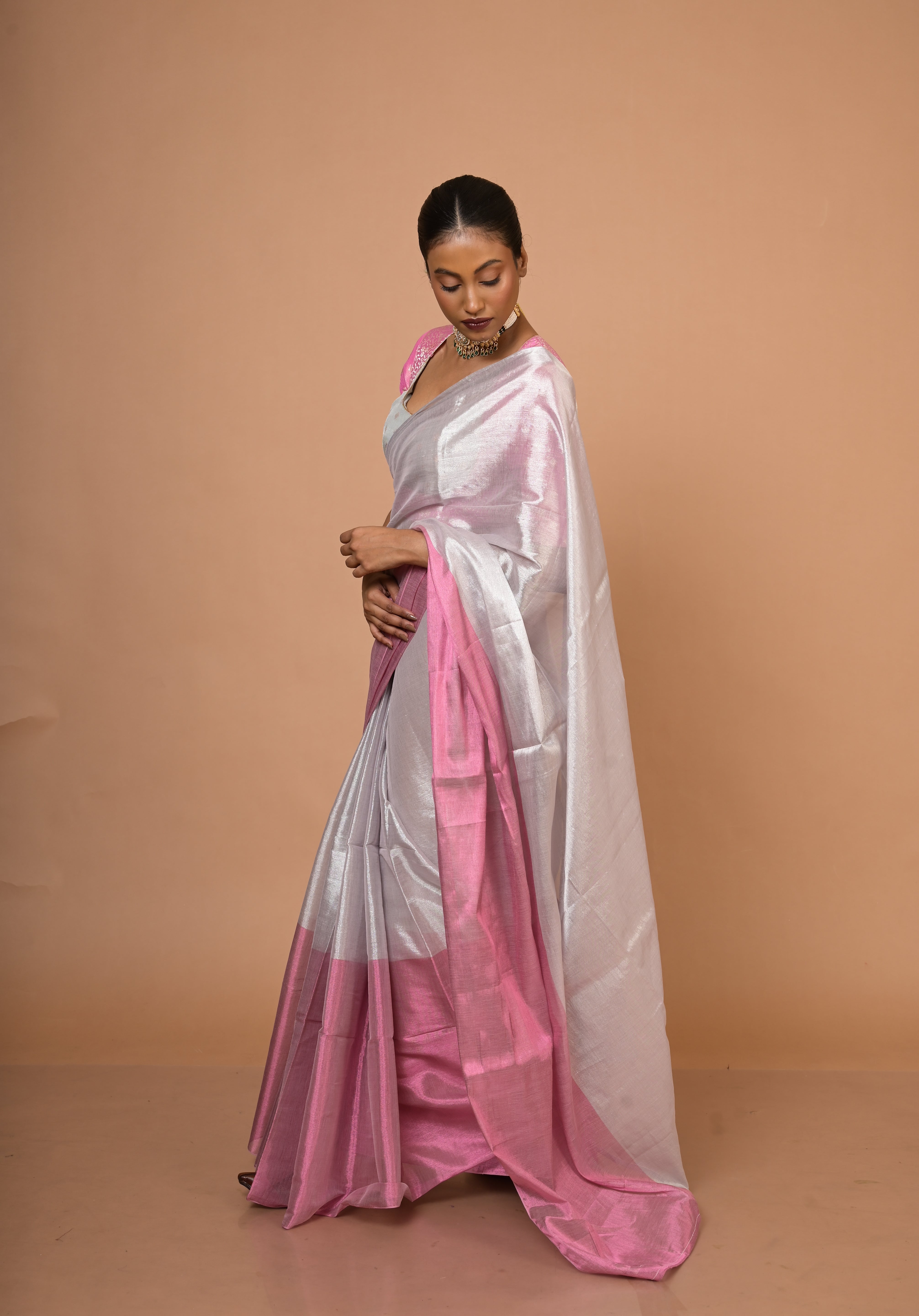 Sugandha Silver and Pink Handloom Tissue Saree