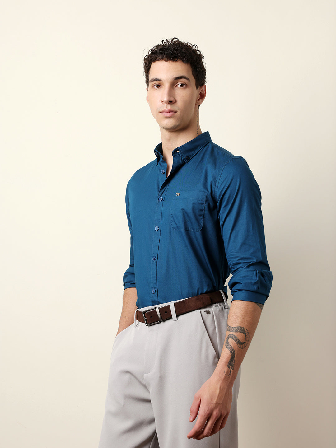 Men Solid Casual Full-Sleeve Shirt