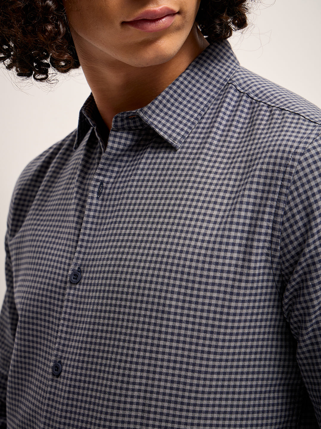 Men Grey Checked Slim Fit Casual Shirt