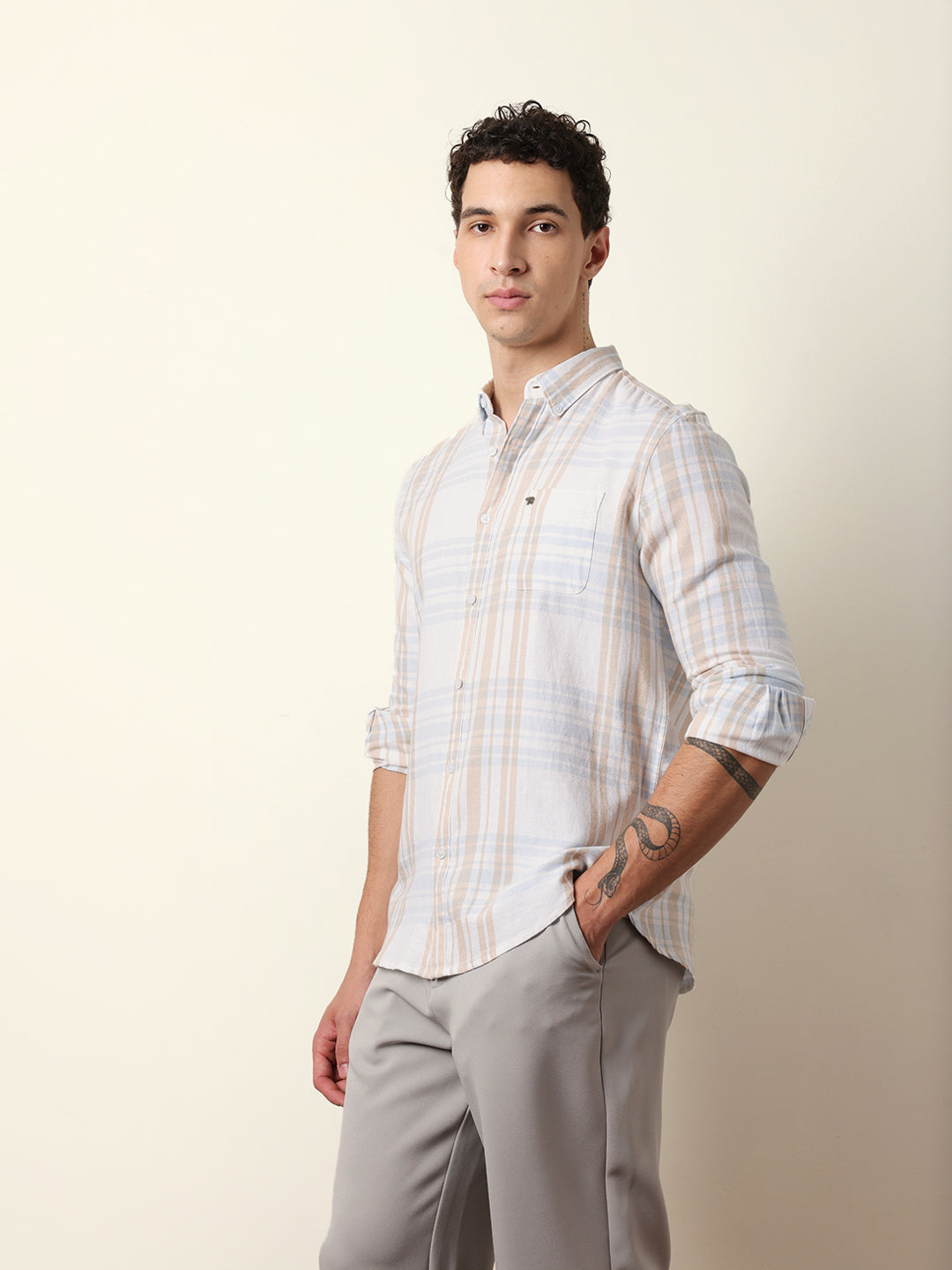 Men Checked Casual Full-Sleeve Shirt