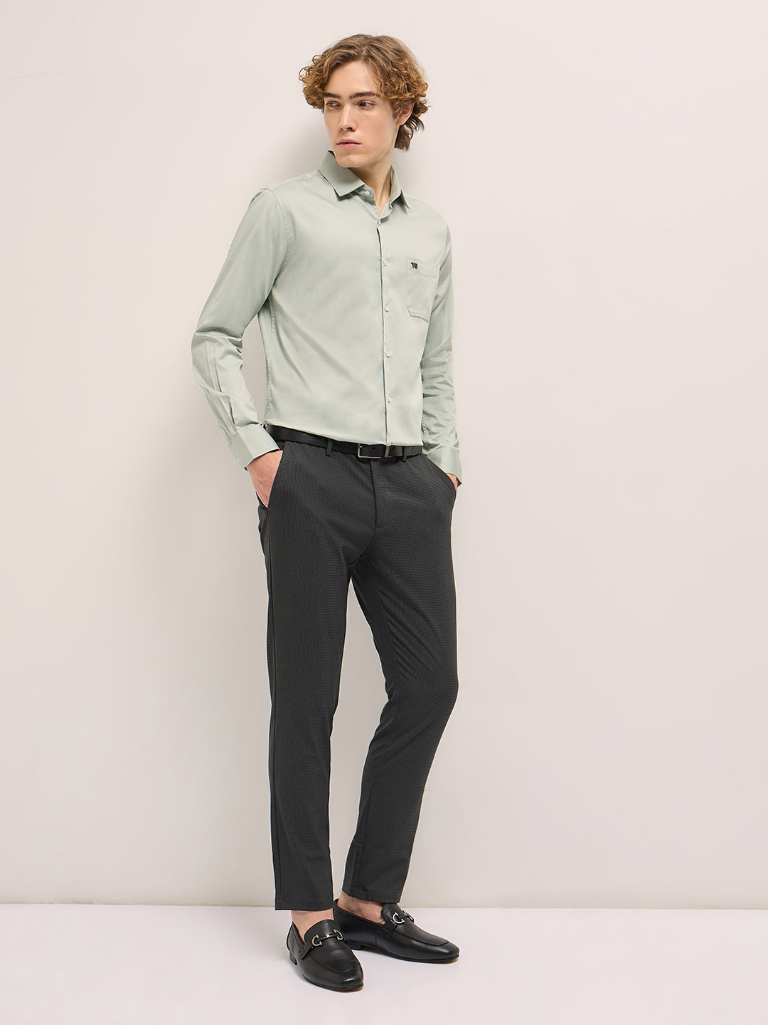 Men Light Green Tailored Fit Solid Formal Shirt