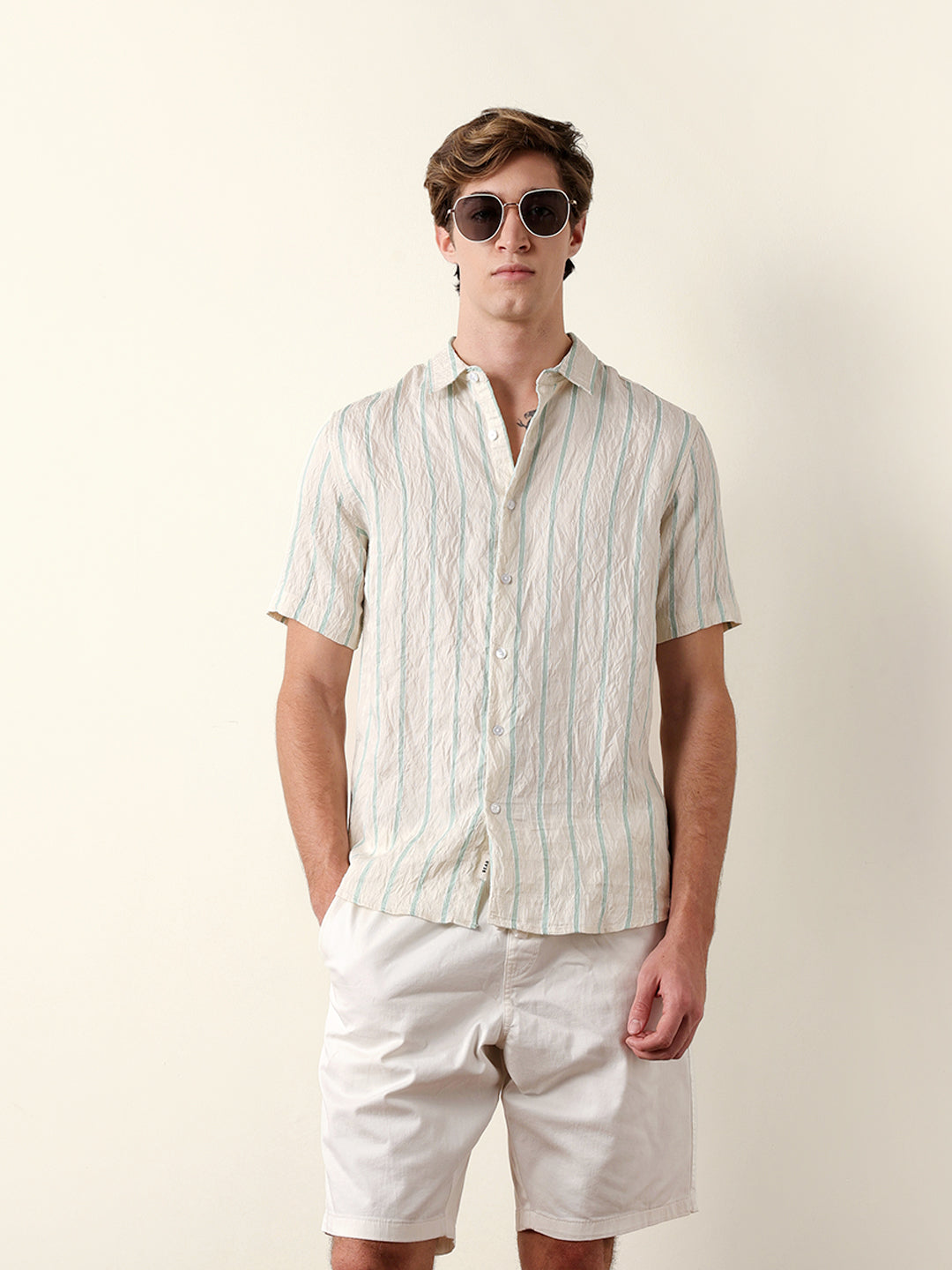 Men Shorts Sleeve Shirt