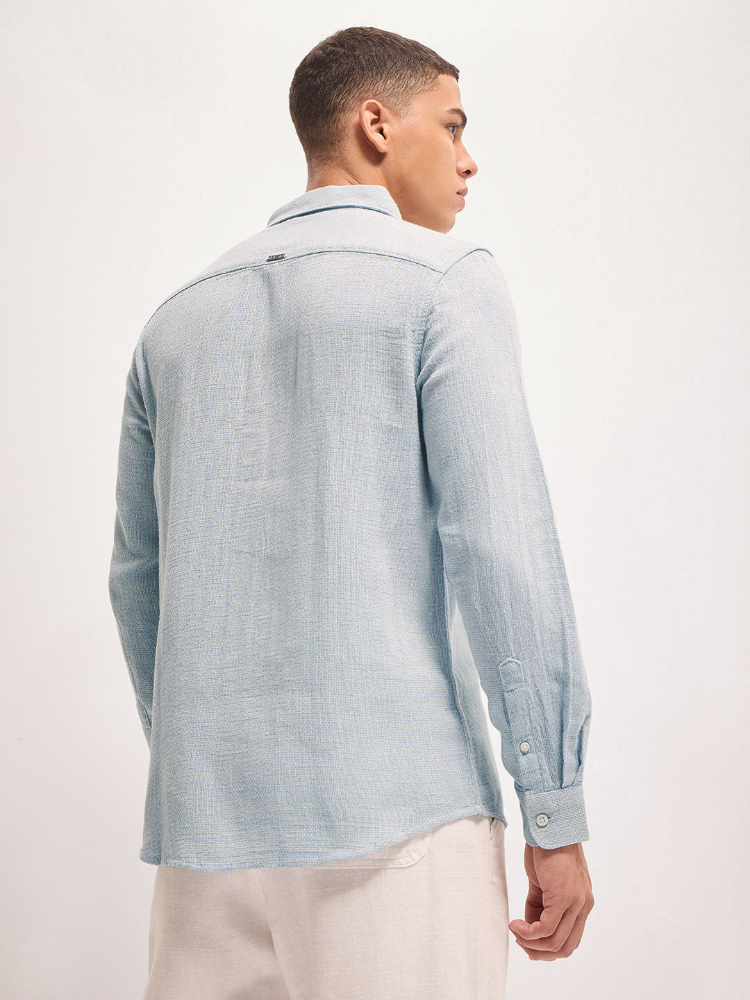 Men Light Blue Solid Slim Fit Casual Shirt
