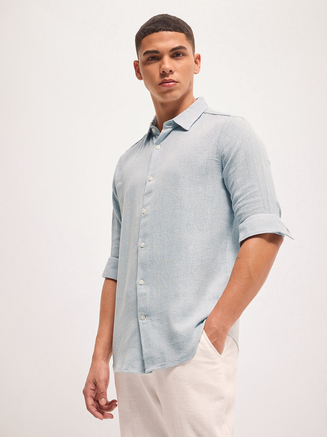 Men Light Blue Solid Slim Fit Casual Shirt