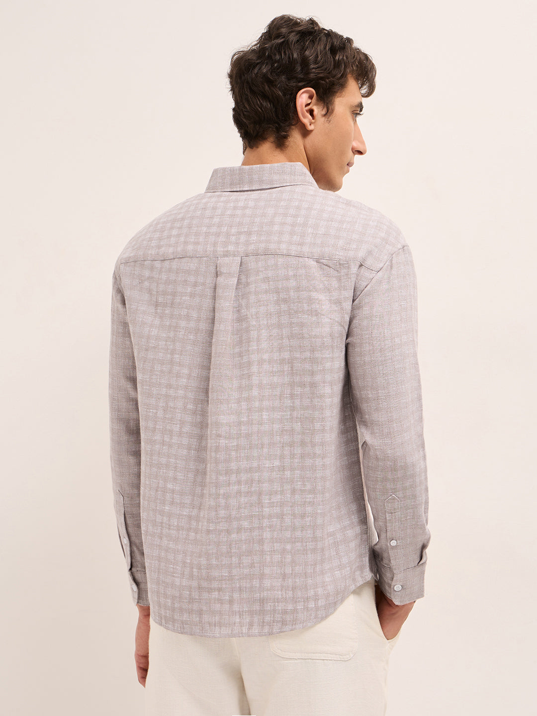Men Woven Checked Casual Shirt