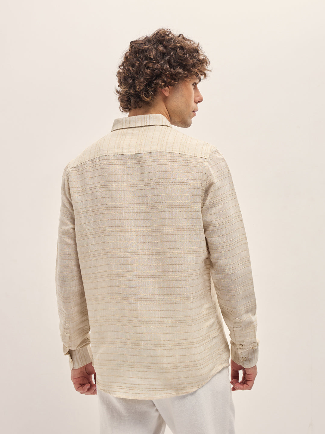 Men Beige Horizontal textured grid Slim Fit Casual Shirt