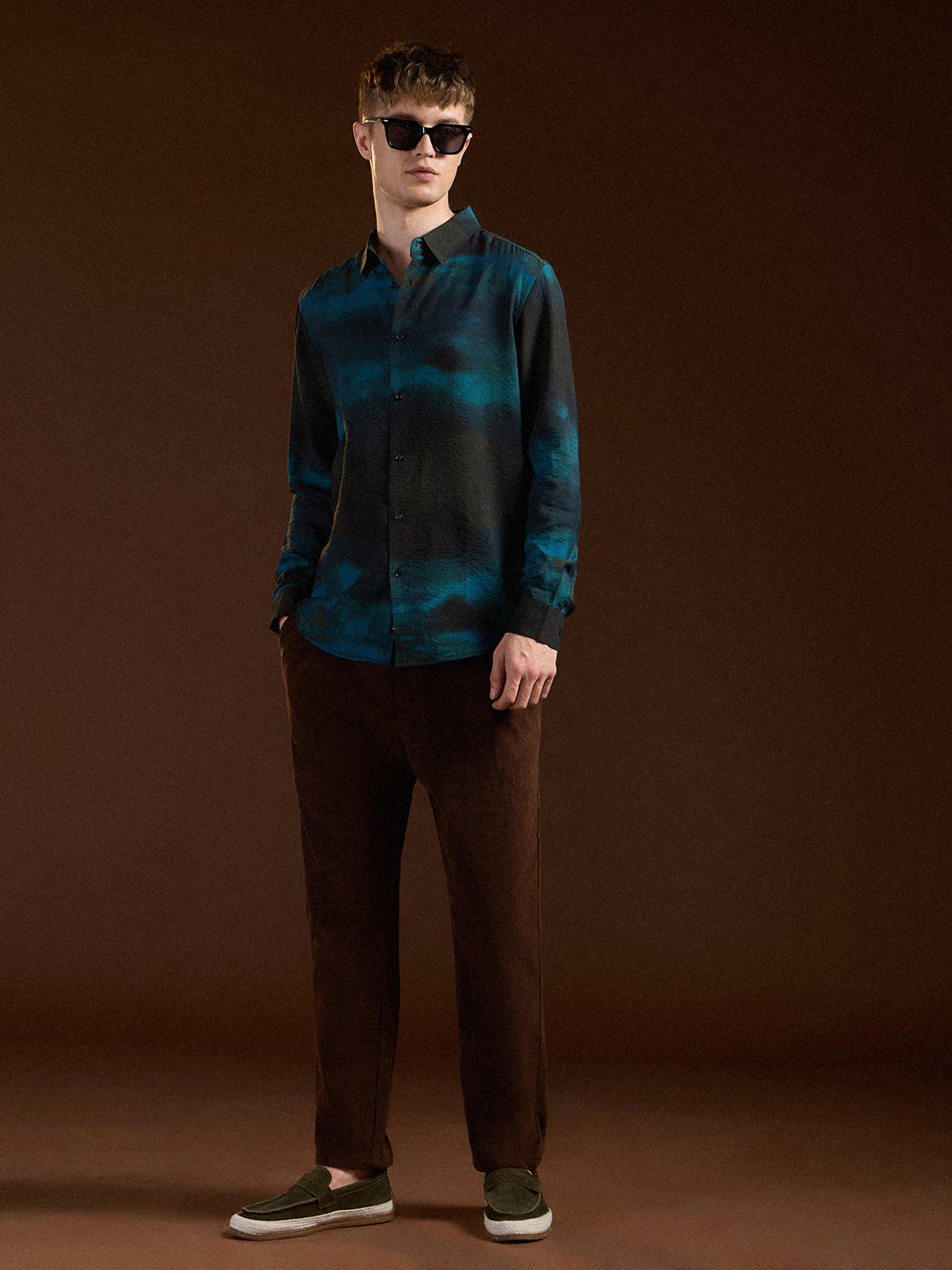 Men Multi-Color Digital Print Slim Fit Casual Shirt
