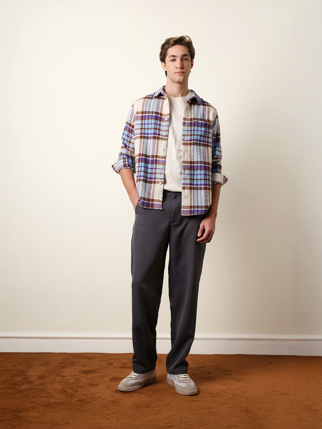 Men Checked Casual Full-Sleeve Shirt