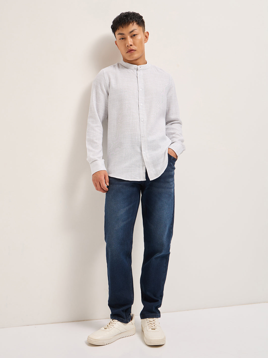 Men Light Grey Solid Slim Fit Casual Shirt