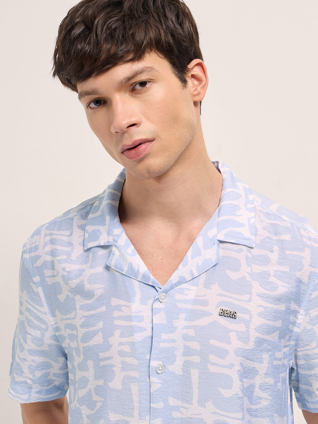 Men Light Blue Abstract Brush Stroke Print Relaxed Fit Cuban Collar Shirt