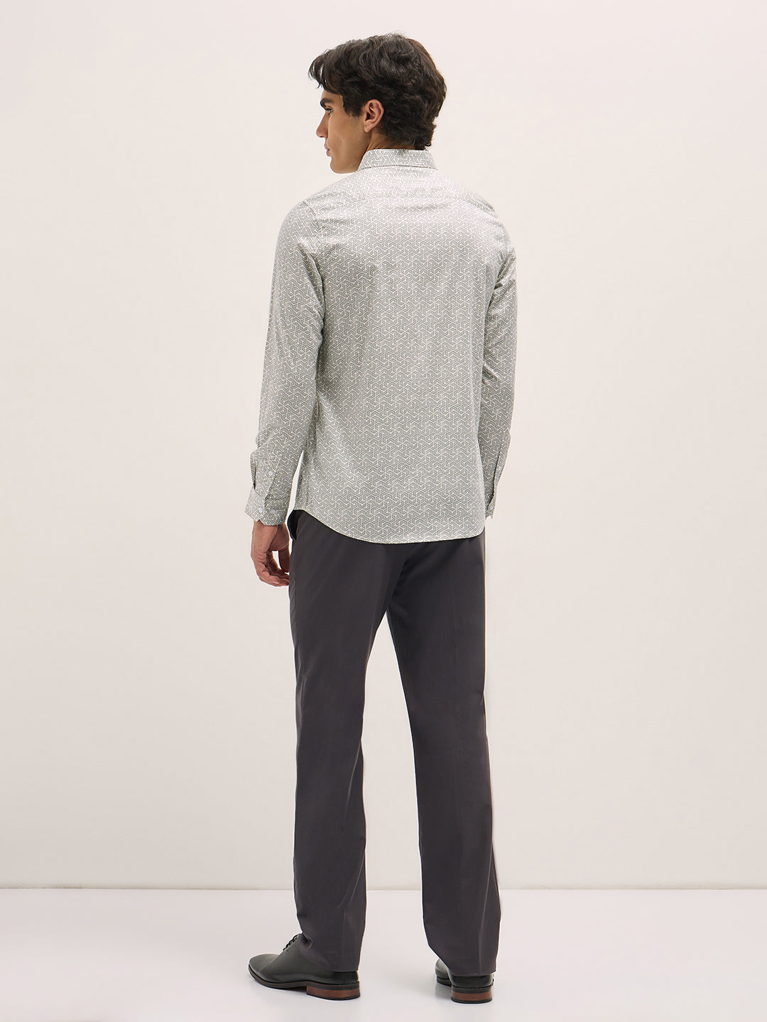 Men Light Grey Geometric Printed Tailored Fit Formal Shirt