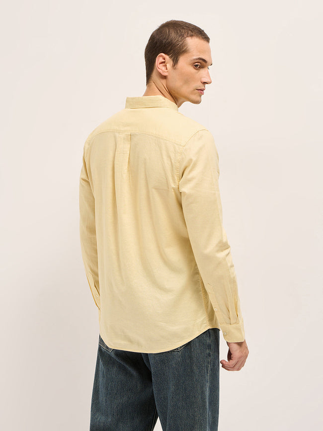Men Yellow Cotton Linen Solid Slim Fit Casual Shirt
