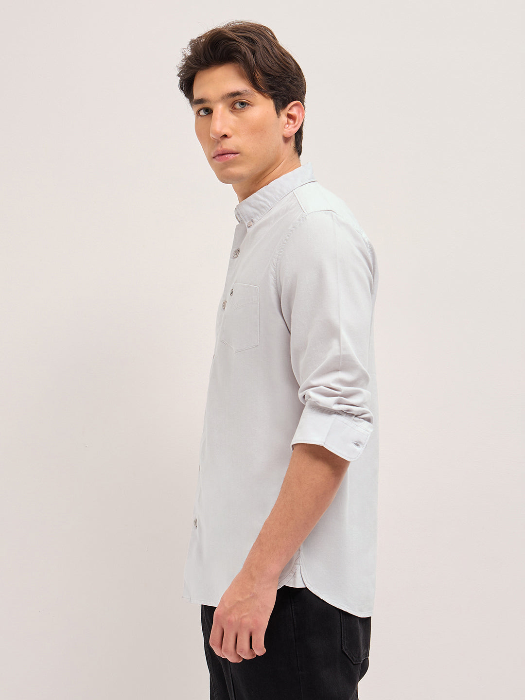 Men Light Grey Solid Slim Fit Casual Shirt