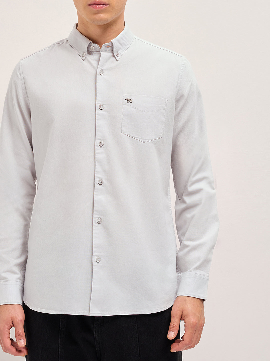 Men Light Grey Solid Slim Fit Casual Shirt
