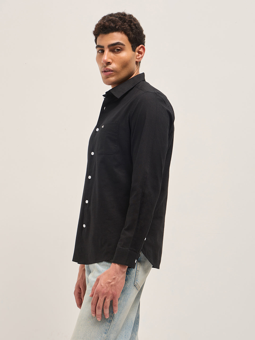 Men Black Cotton Linen Slim Fit Solid Casual Shirt