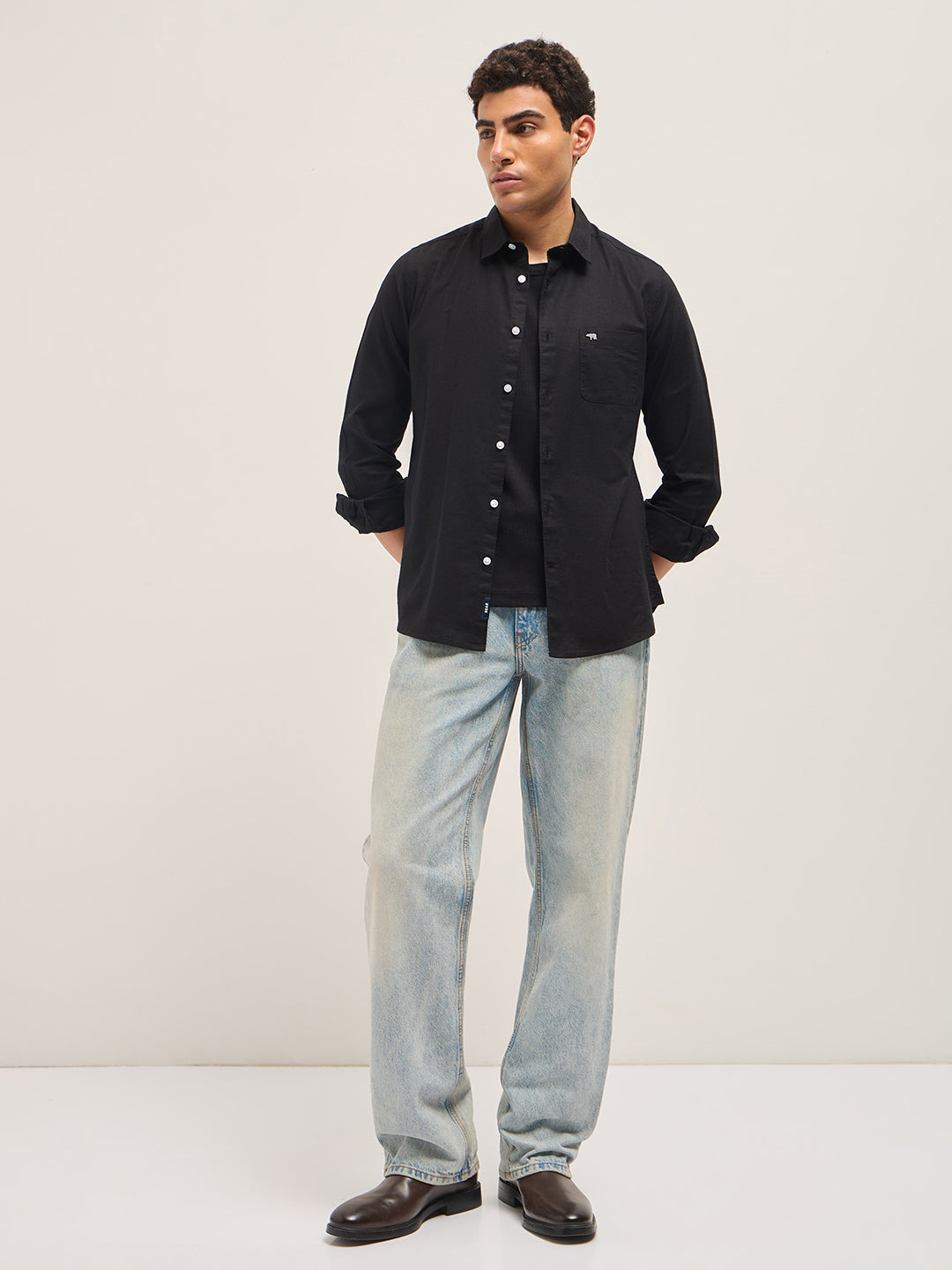 Men Black Cotton Linen Slim Fit Solid Casual Shirt