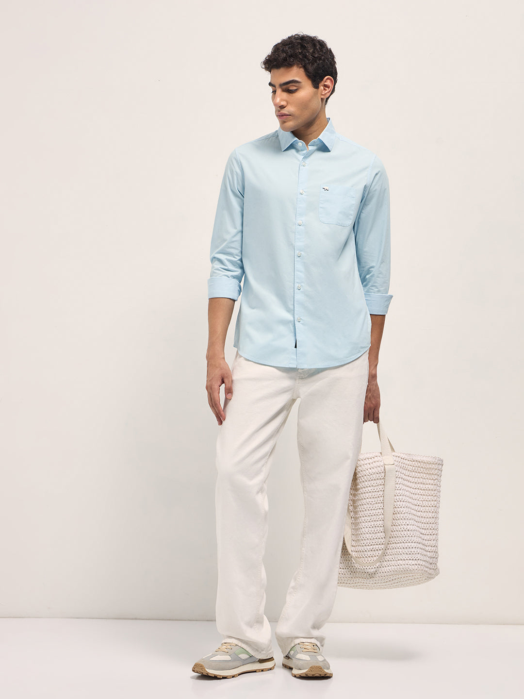 Men Blue Cotton Solid Slim Fit Casual Shirt