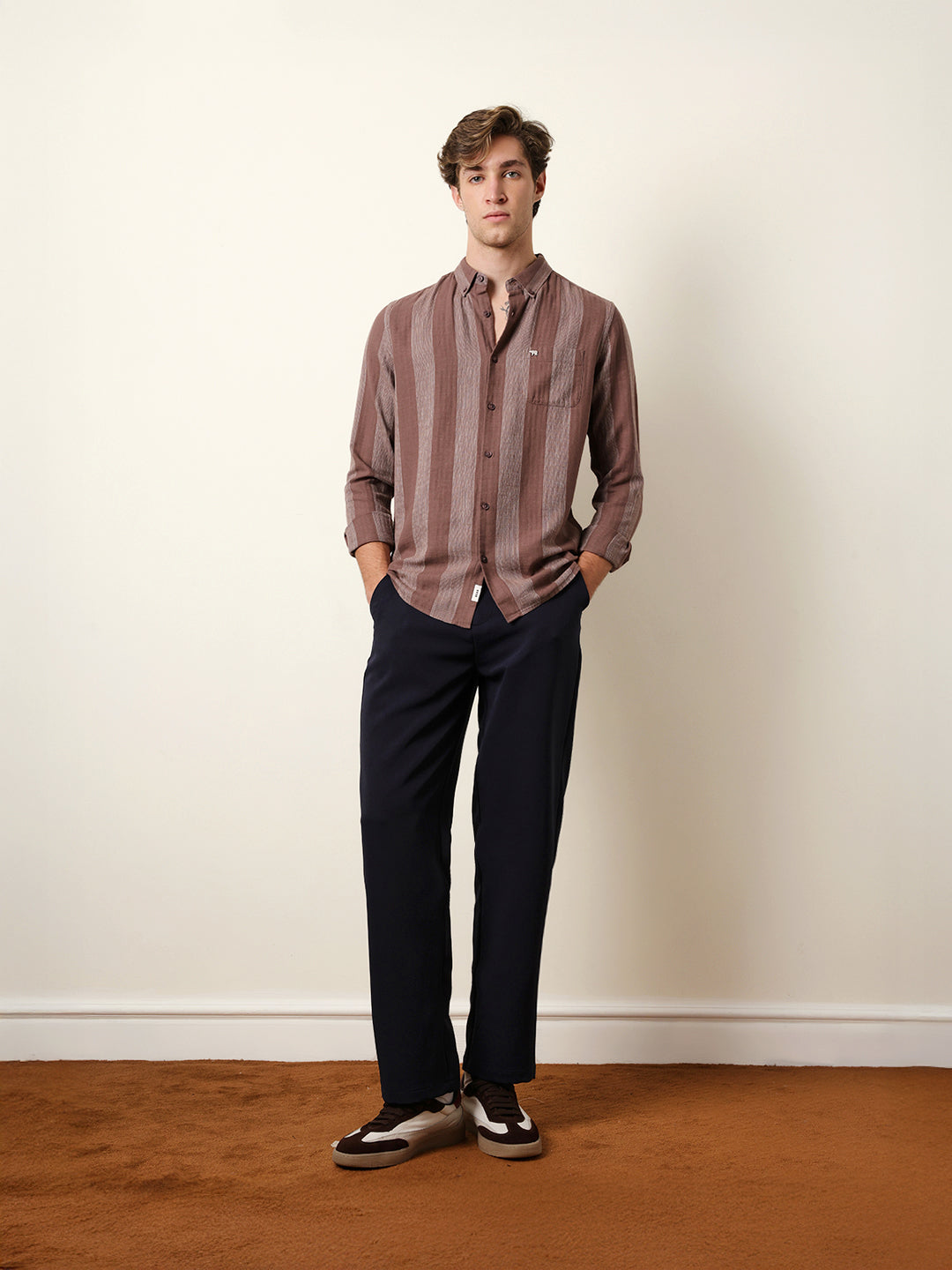 Men Checked Casual Full-Sleeve Shirt