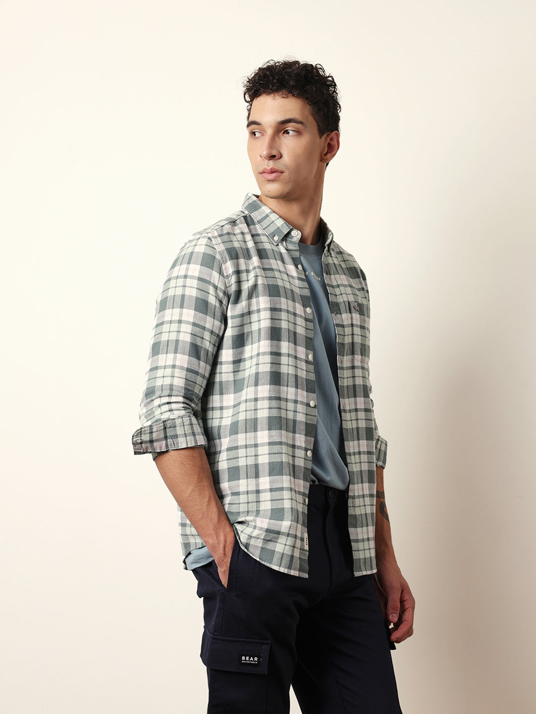 Men Modern Fit Casual Shirt