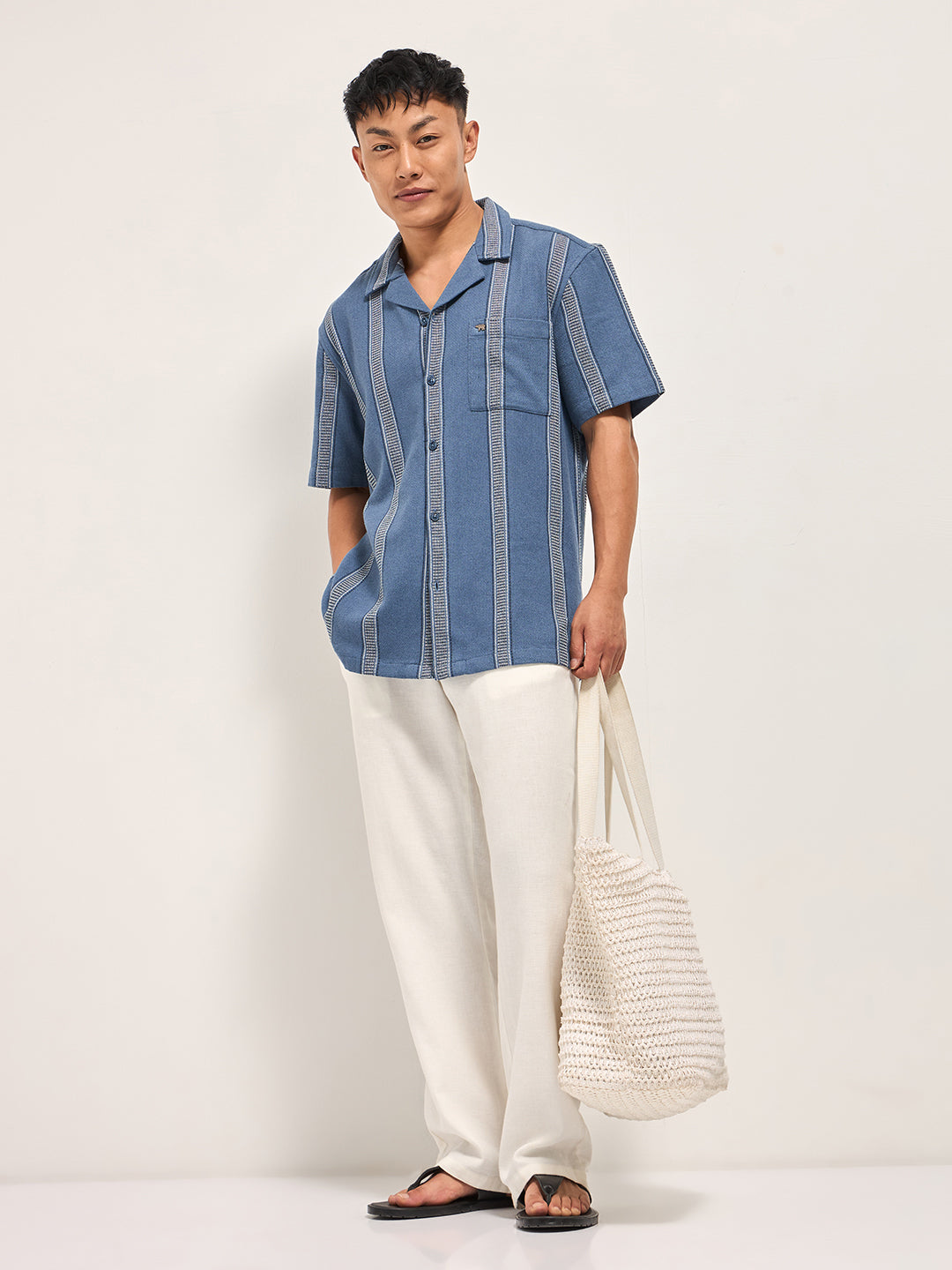 Men Blue Textured Striped Regular Fit Casual Shirt