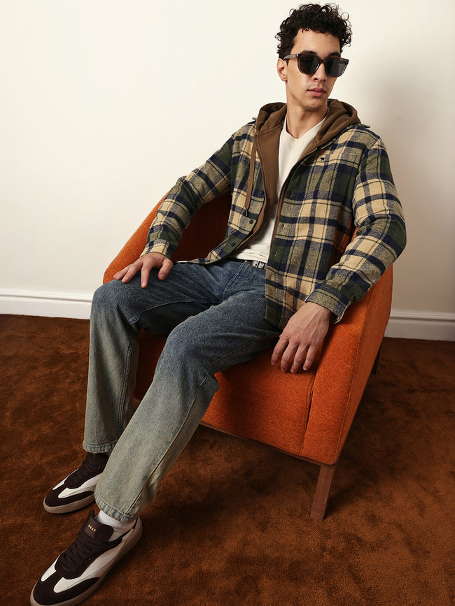 Men Modern Fit Casual Shirt