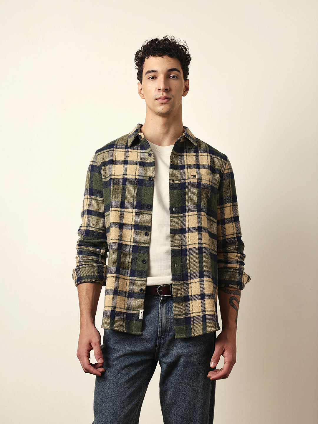 Men Modern Fit Casual Shirt