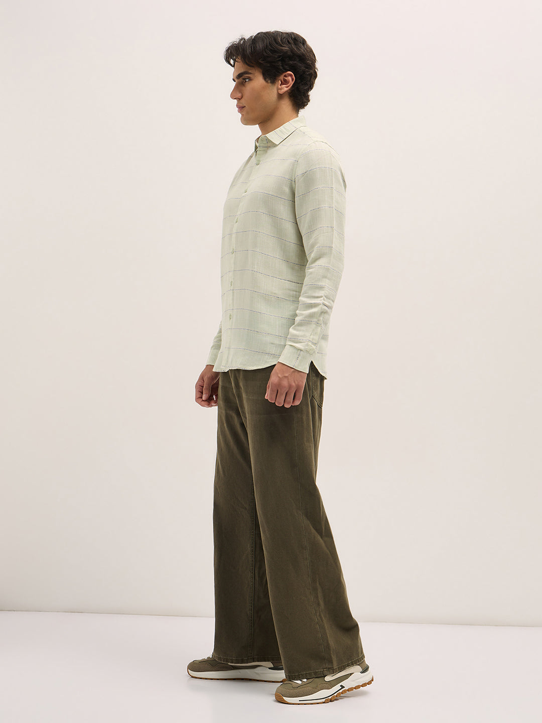 Men Light Green Horizontal Stripes Slim Fit Casual Shirt