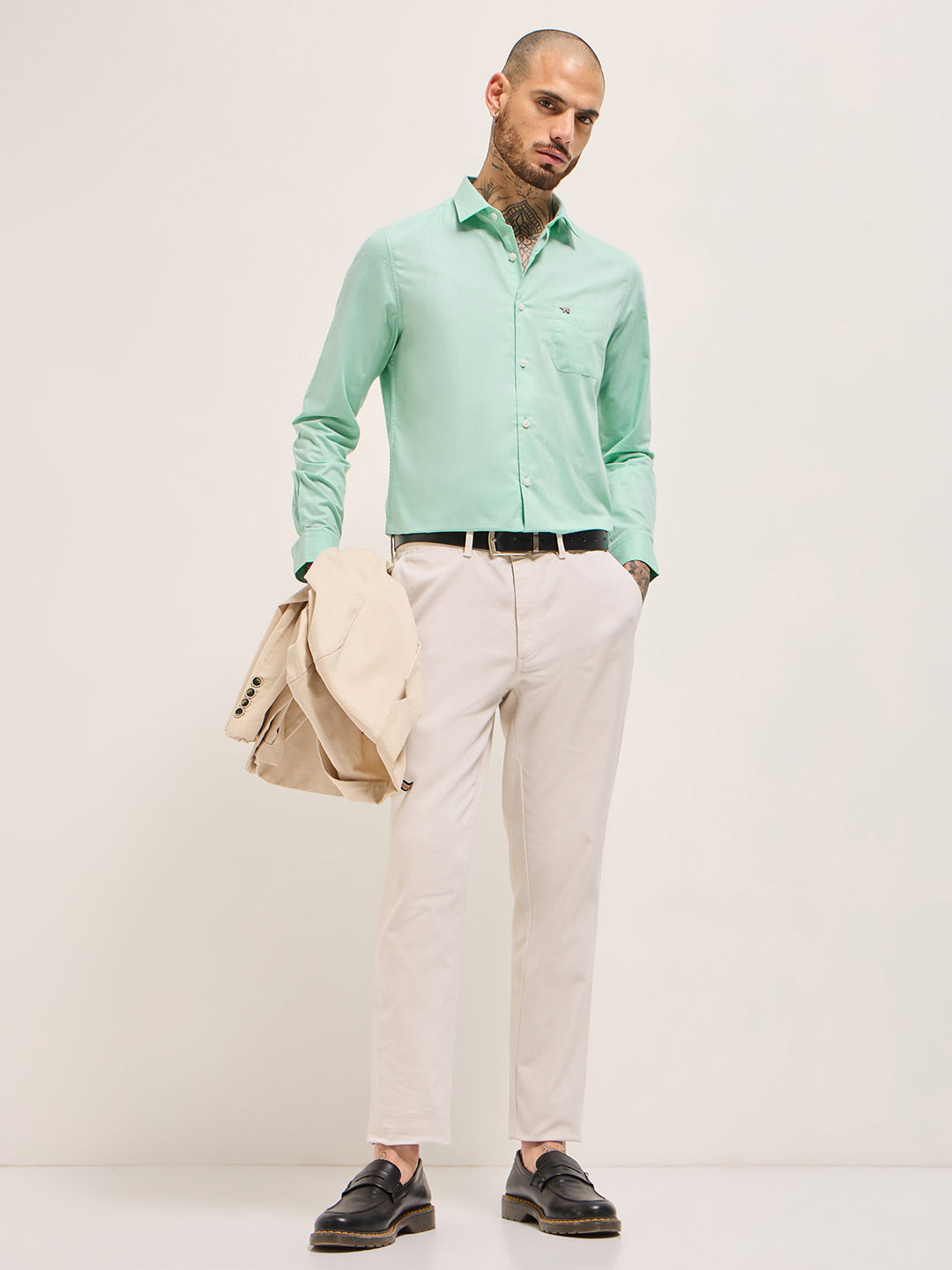 Men Green Solid Tailored Fit Polyester Blend Formal Shirt