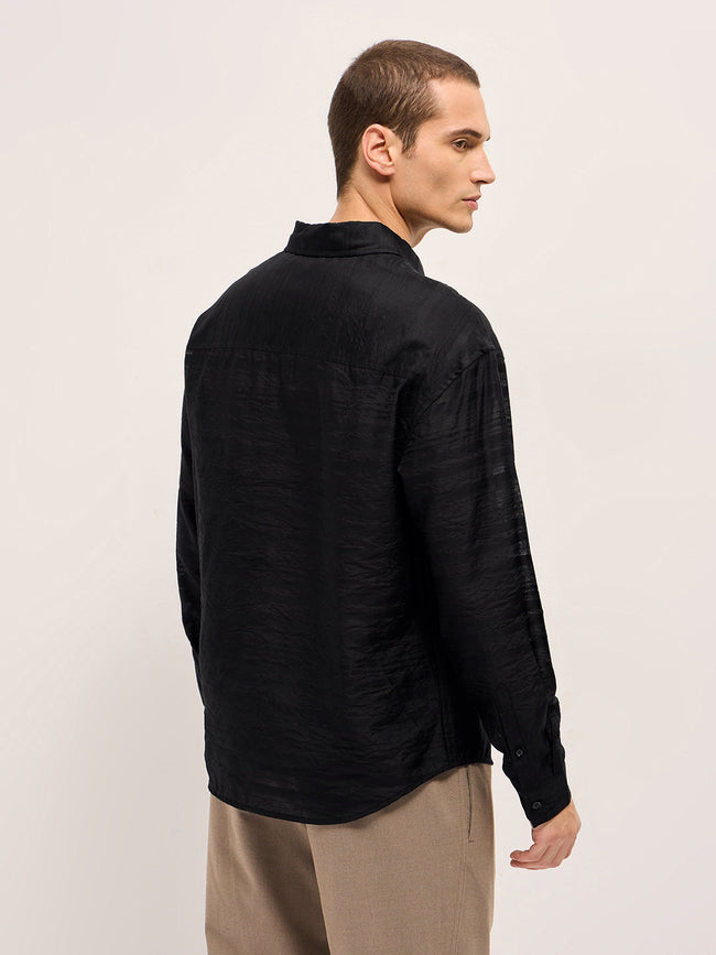 Men Black Crinkled Horizontal Textured Stripe Relaxed Fit Casual Shirt