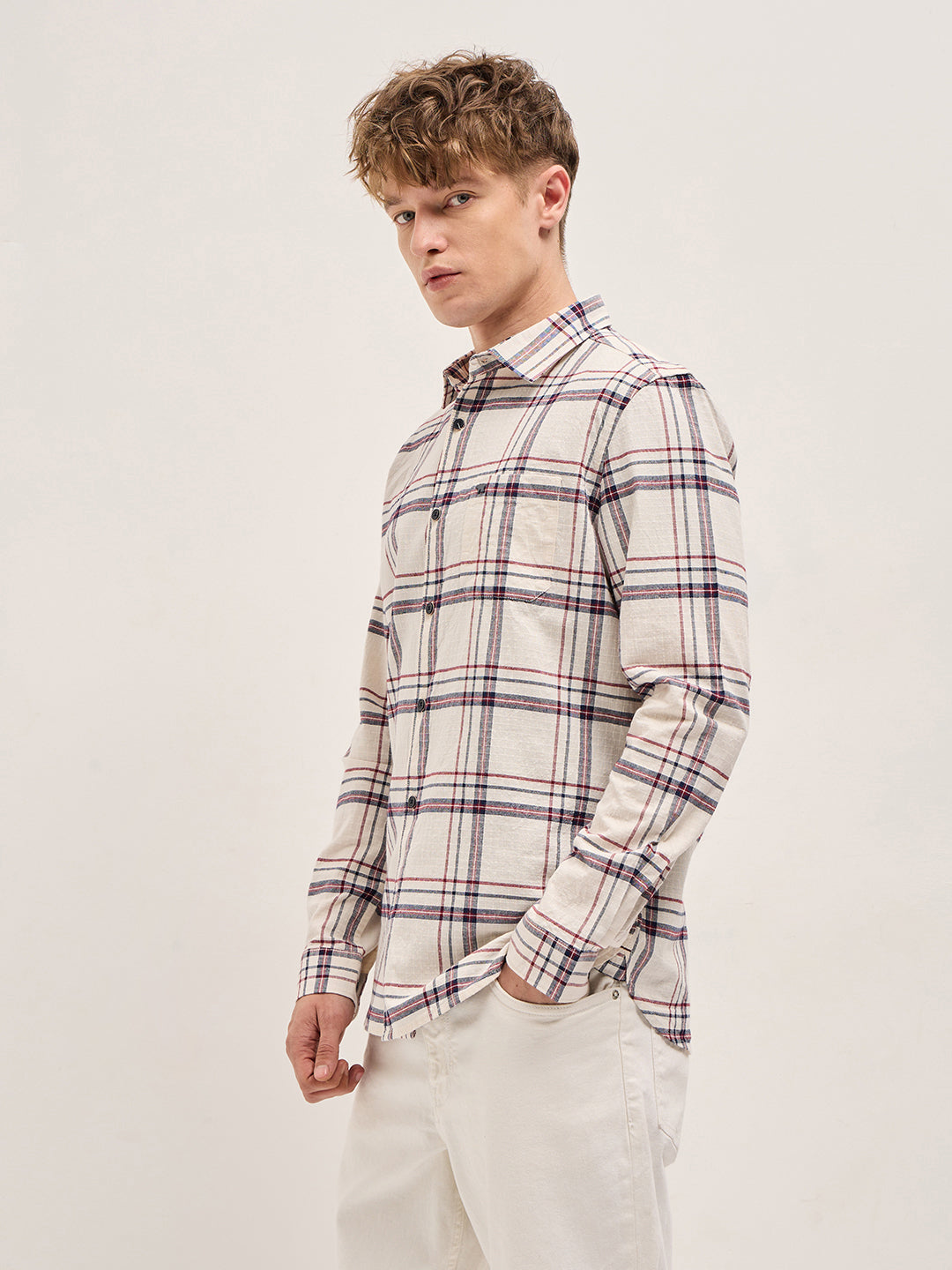 Men White Checked Slim Fit Casual Shirt