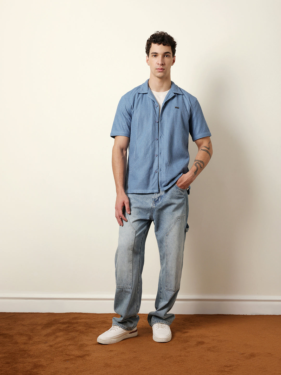 Men Solid Casual Half-Sleeve Shirt