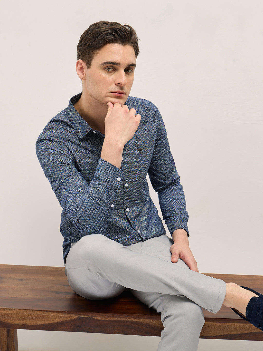 Men Blue Geometric Printed Tailored Fit Formal Shirt
