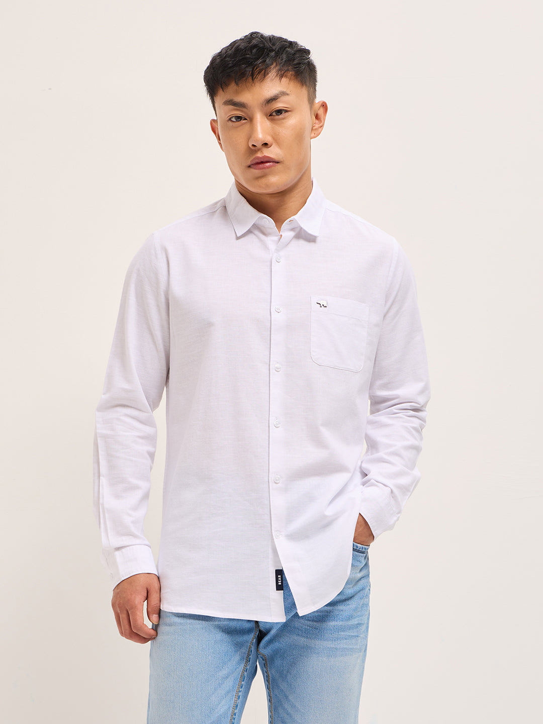 Men White Cotton Linen Slim Fit Solid Casual Shirt