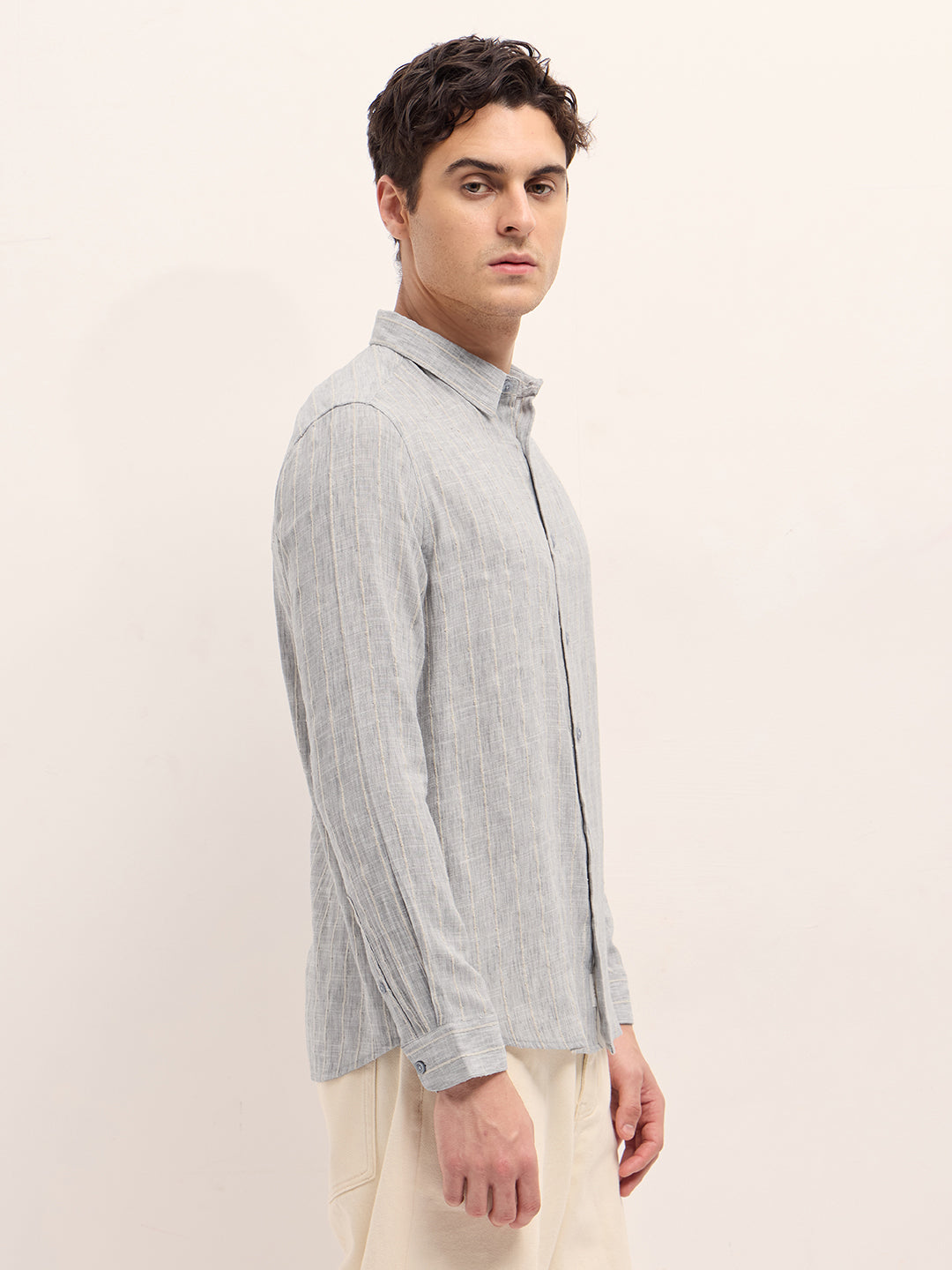 Men Grey Textured Vertical Stripe Slim Fit Casual Shirt