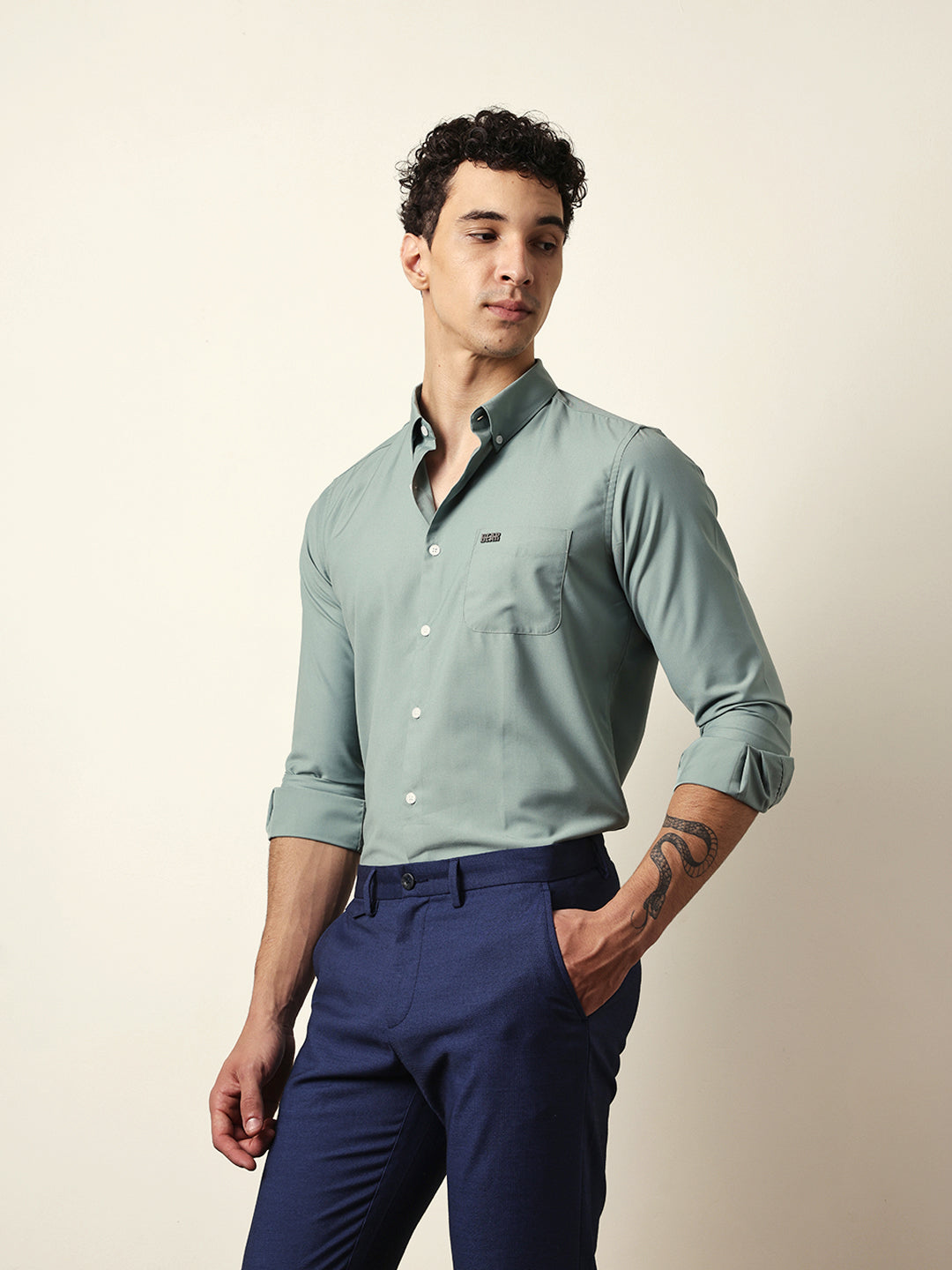 Men Modern Fit Casual Shirt