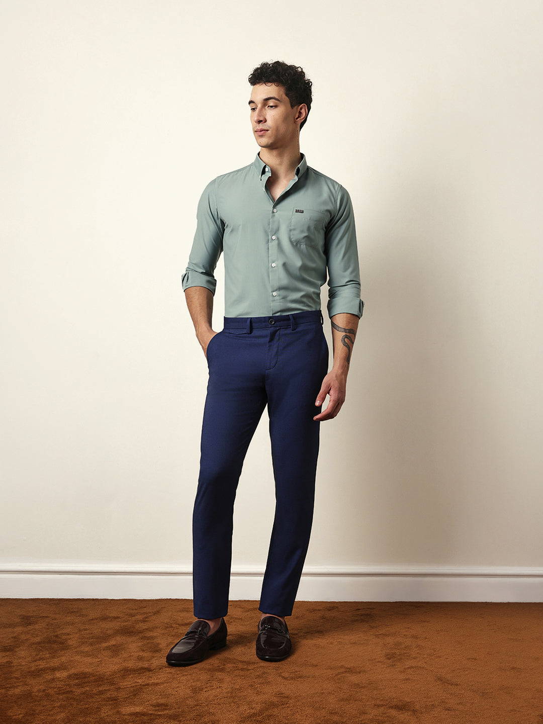 Men Modern Fit Casual Shirt