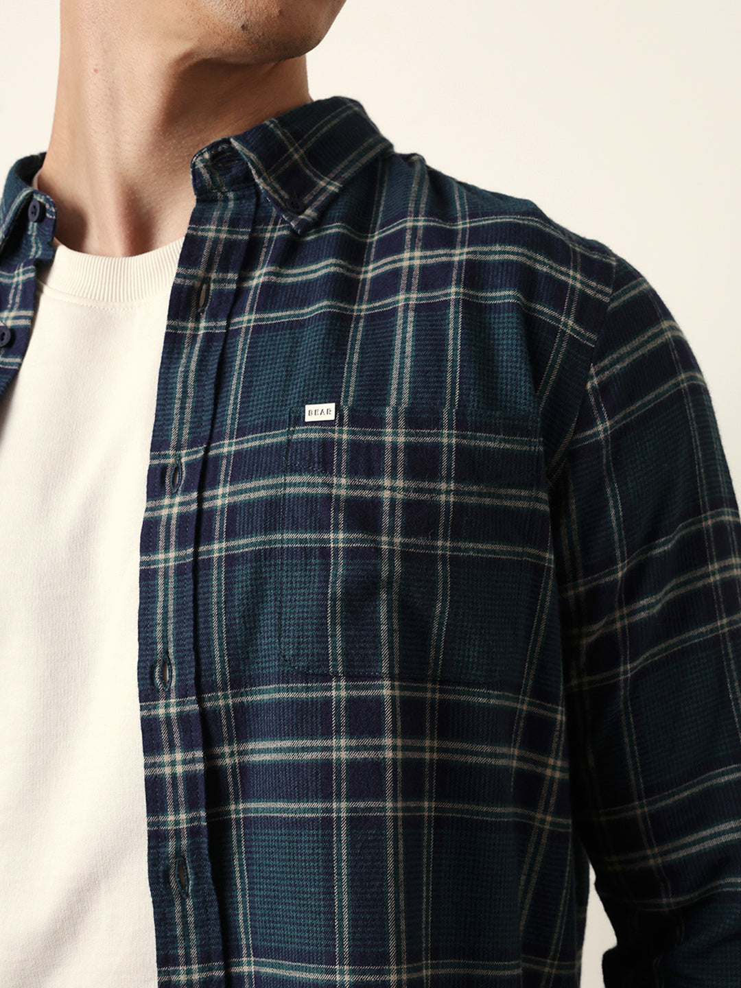 Men Modern Fit Casual Shirt