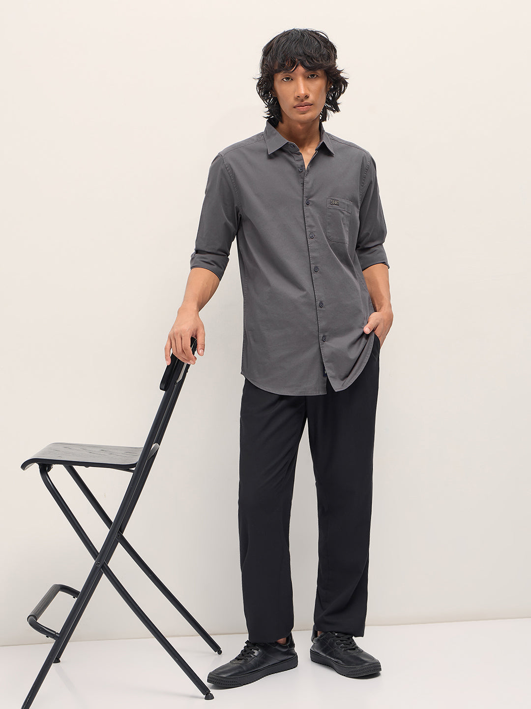 Men Grey Cotton Blend Solid Slim Fit Casual Shirt