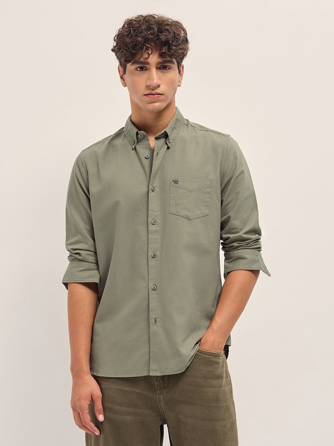 Men Olive Solid Slim Fit Casual Shirt