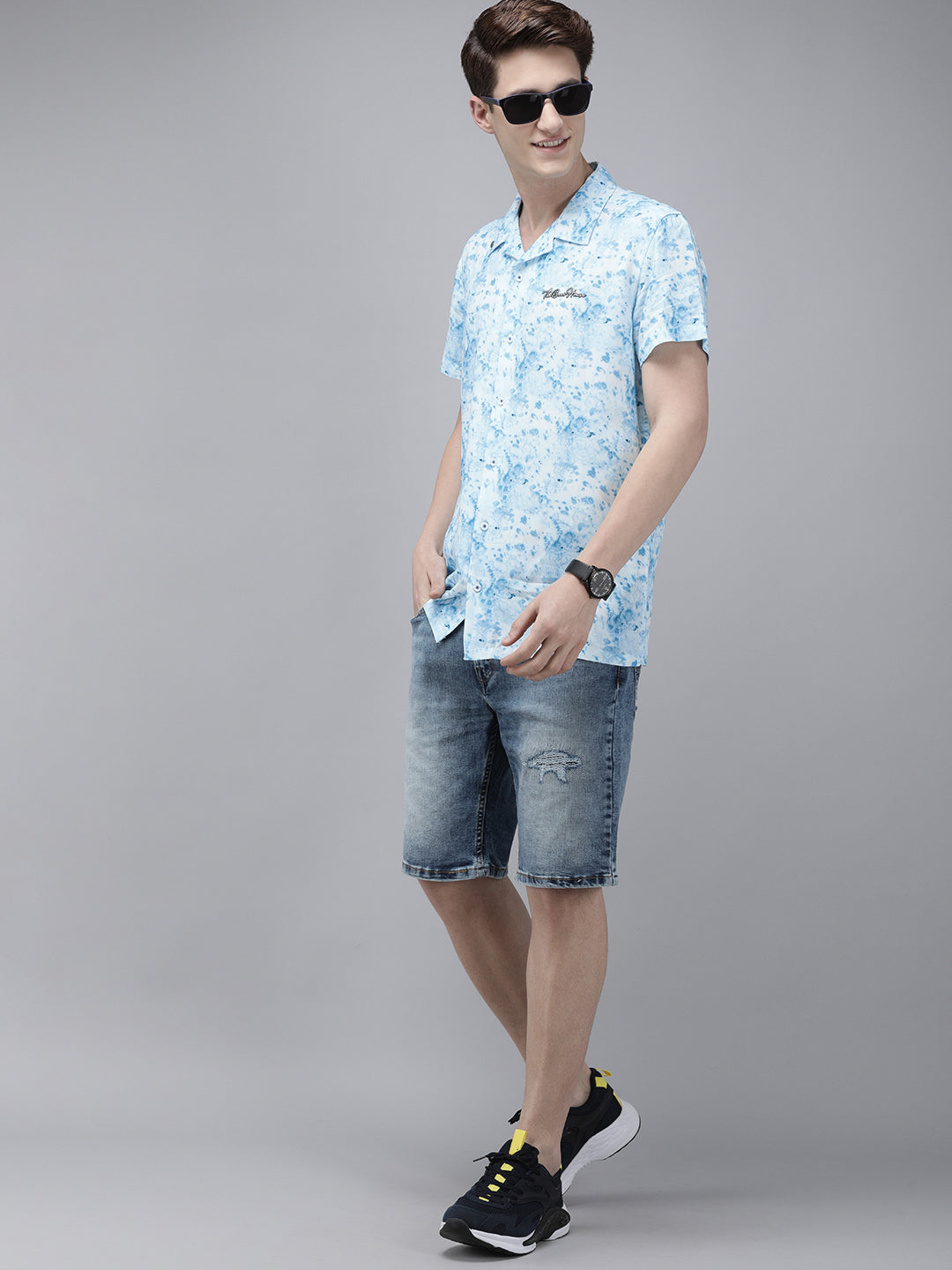 Men Ardor Edition Blue and White Abstract Printed Regular Fit Party Shirt
