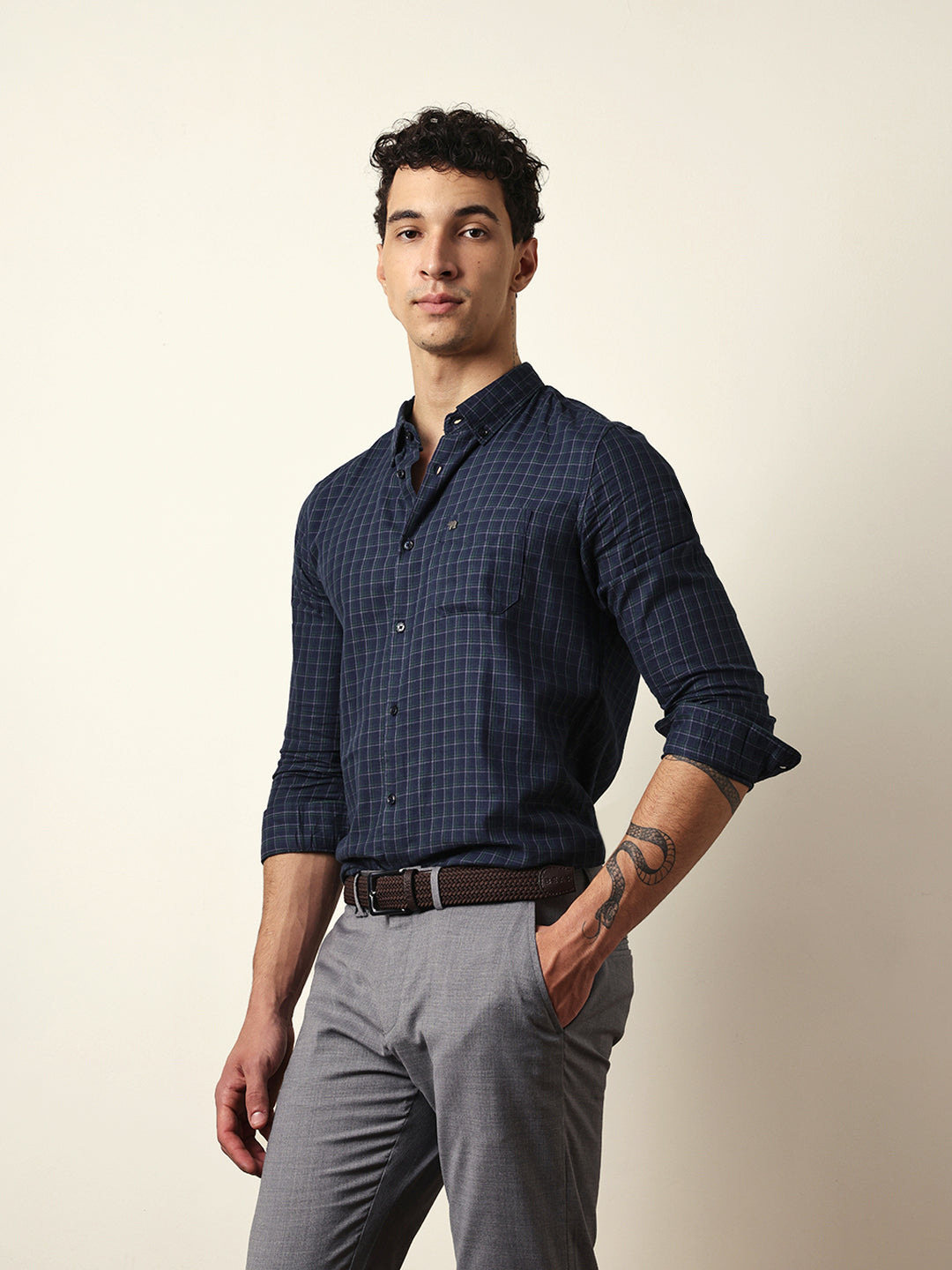 Men Modern Fit Casual Shirt