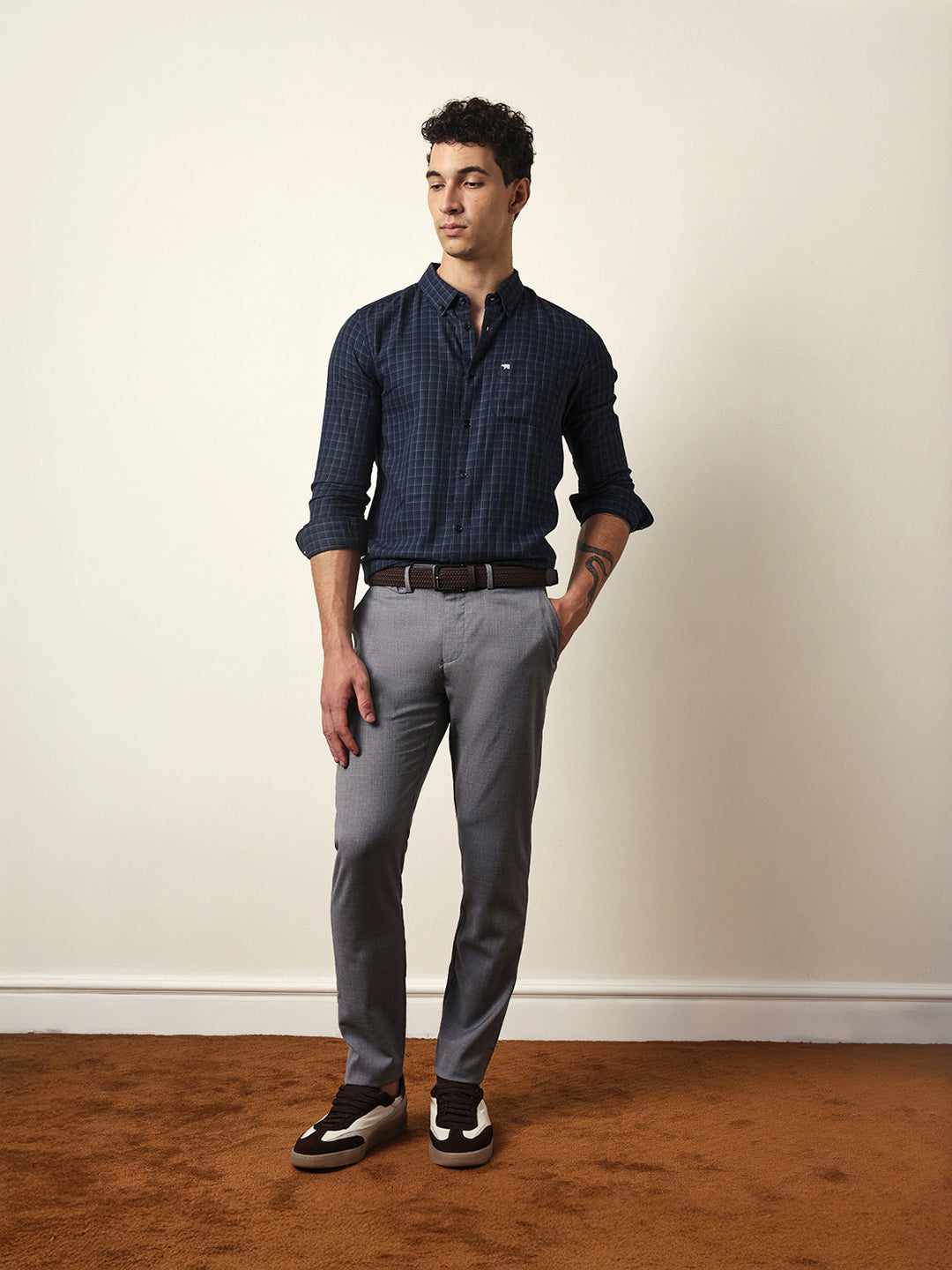 Men Modern Fit Casual Shirt