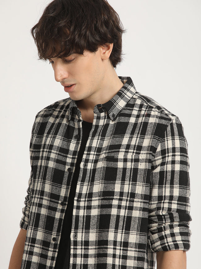 Men  Black Checked Slim Fit Cotton Casual Shirt