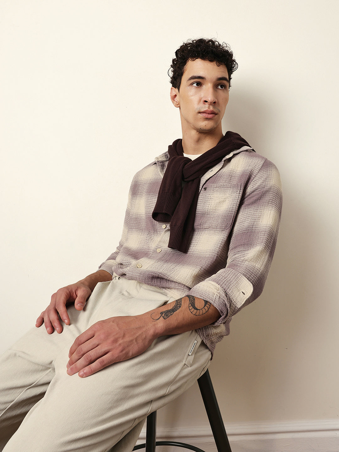 Men Modern Fit Casual Shirt