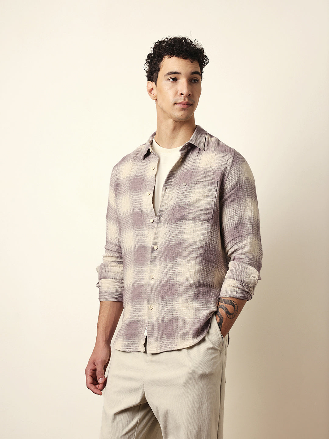 Men Modern Fit Casual Shirt