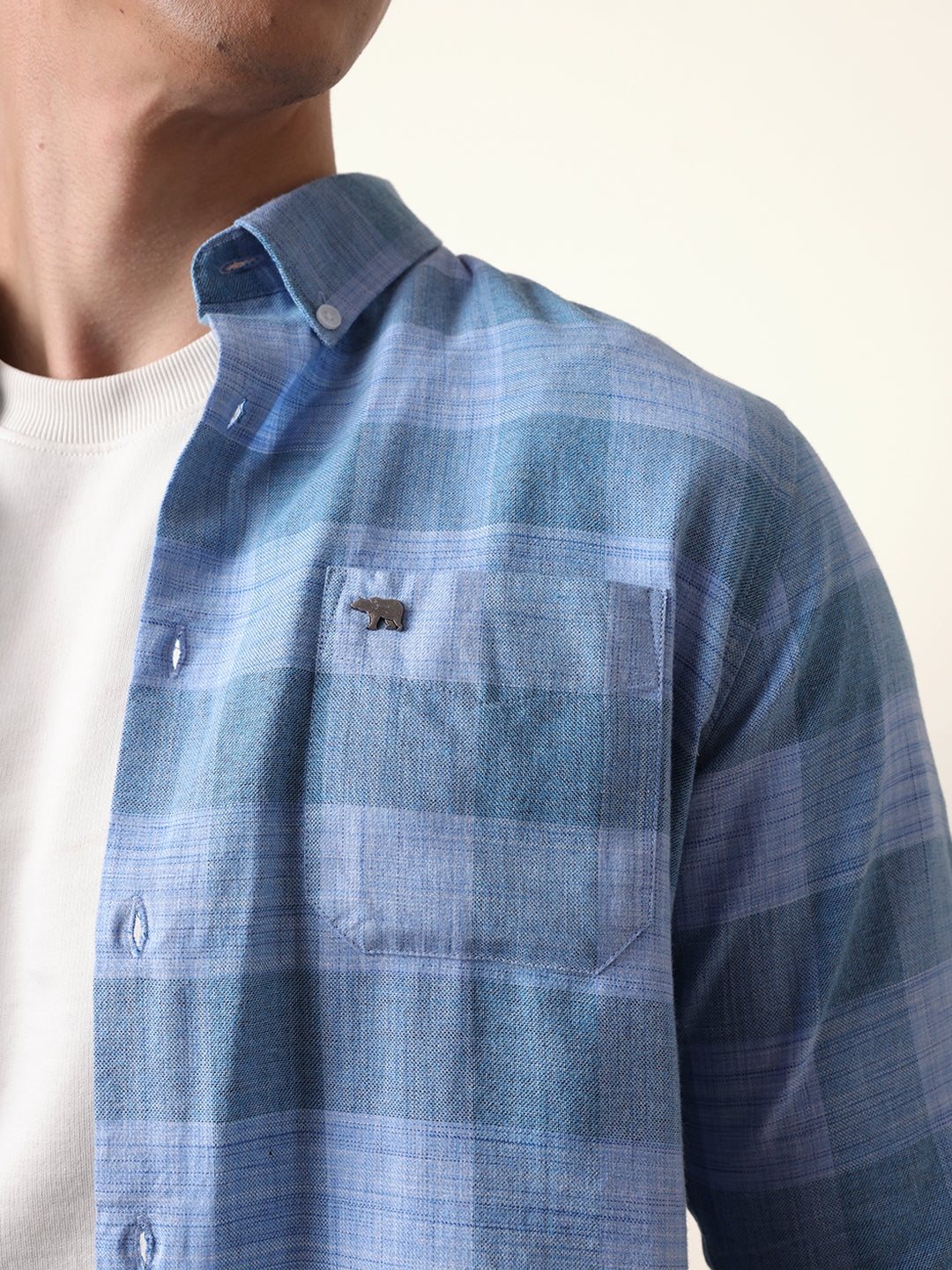 Men Modern Fit Casual Shirt