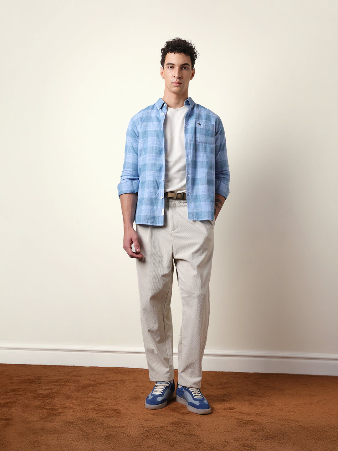 Men Modern Fit Casual Shirt