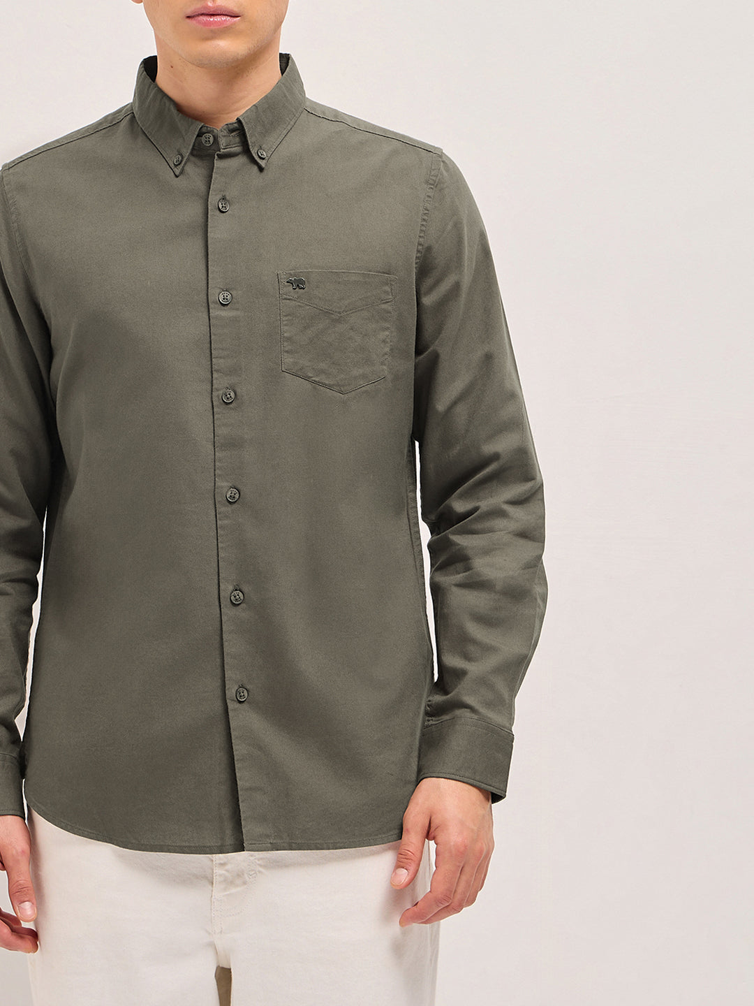 Men Olive Solid Slim Fit Casual Shirt
